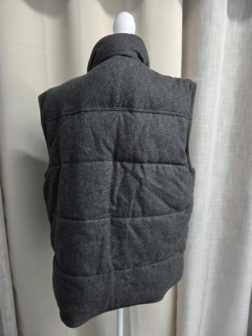 Old Navy Men's Charcoal Gray Quilted Wool-Blend Puffer Winterwear Vest Size L